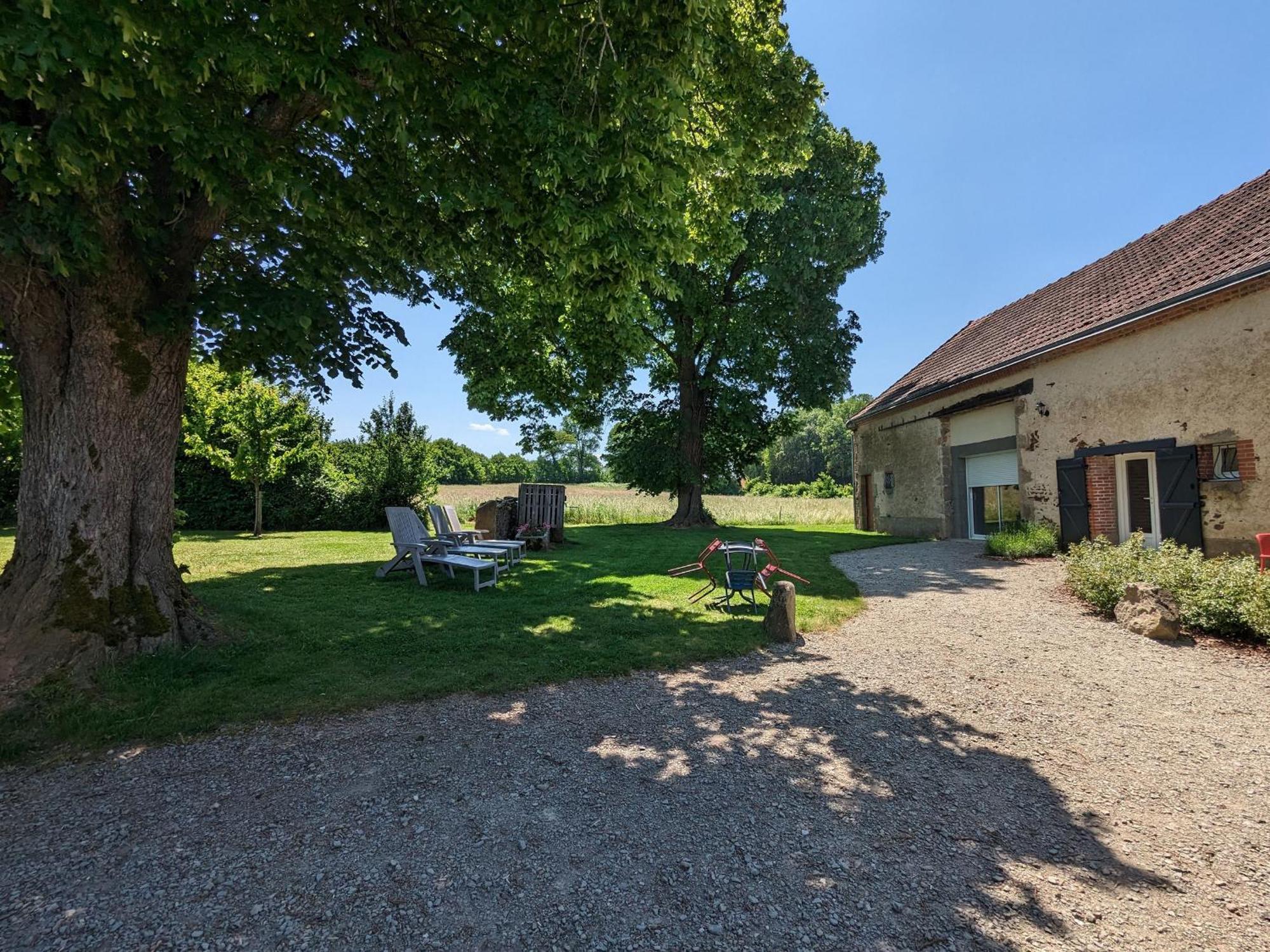 Villa Pouligny-Notre-Dame, 5 pièces, 12 personnes - FR-1-591-155 Extérieur photo