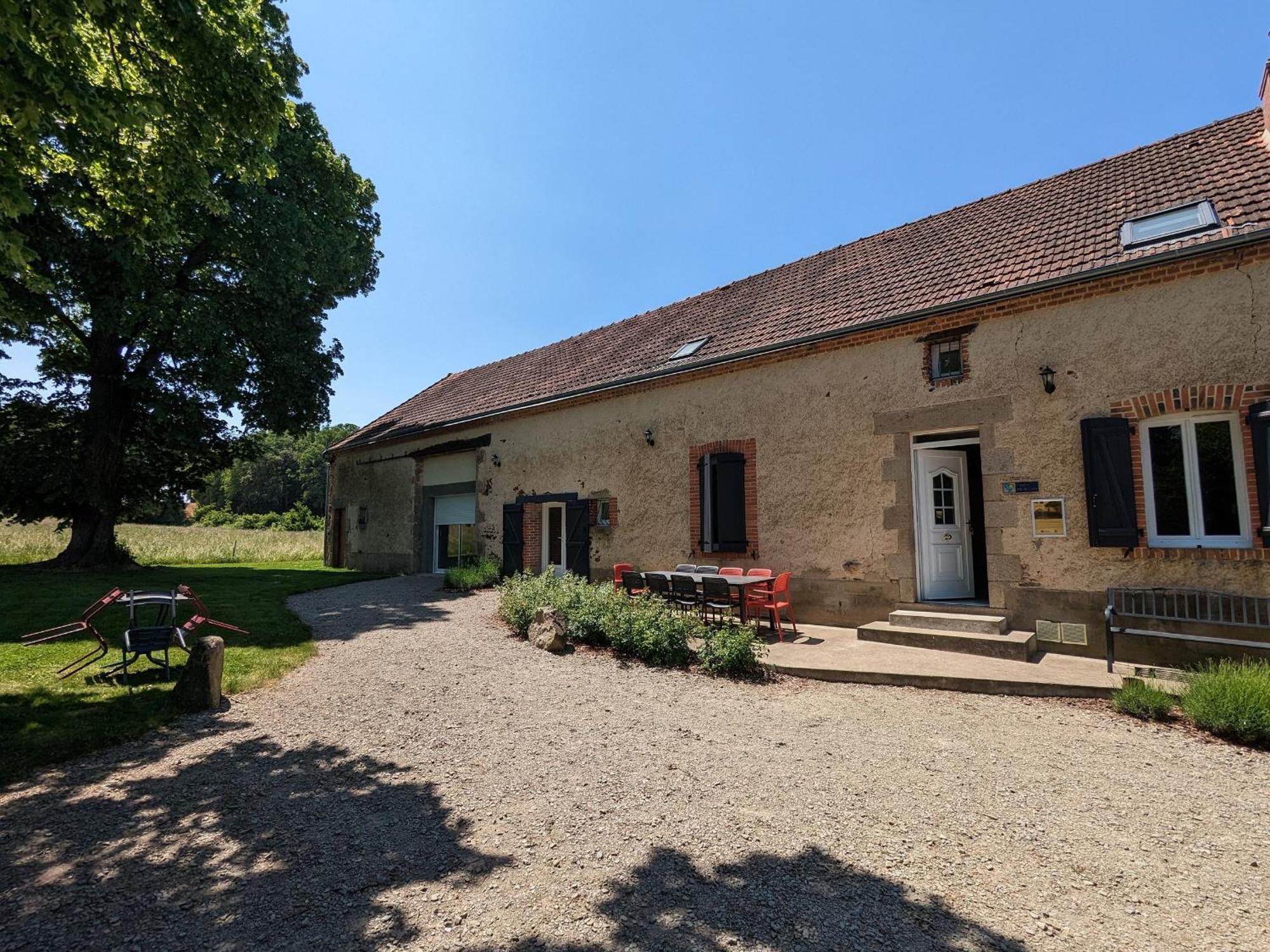 Villa Pouligny-Notre-Dame, 5 pièces, 12 personnes - FR-1-591-155 Extérieur photo